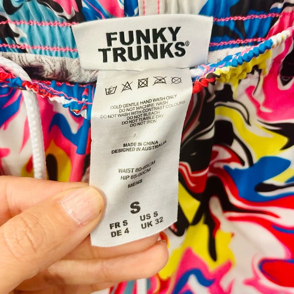 Funky‎ Trunks Splatterfied Men's Shorty Shorts Short SZ S